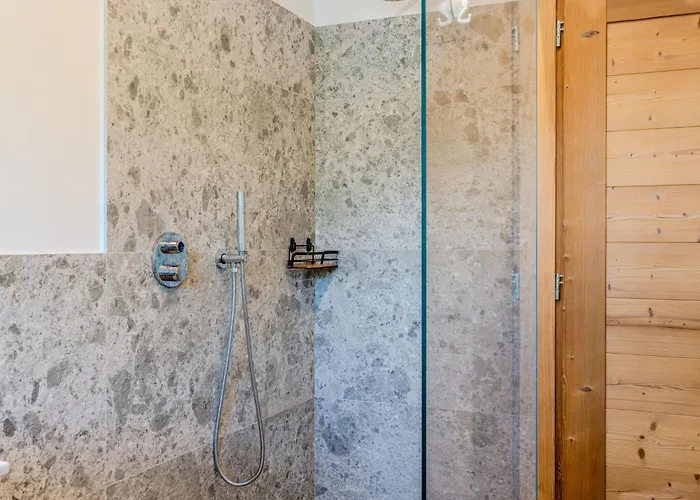 Pettazzuro By Interhome Daire