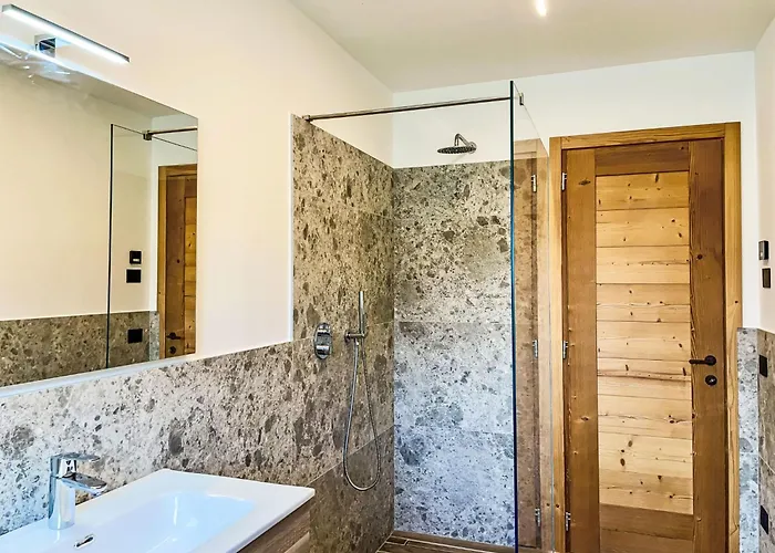 Pettazzuro By Interhome Daire Verceia